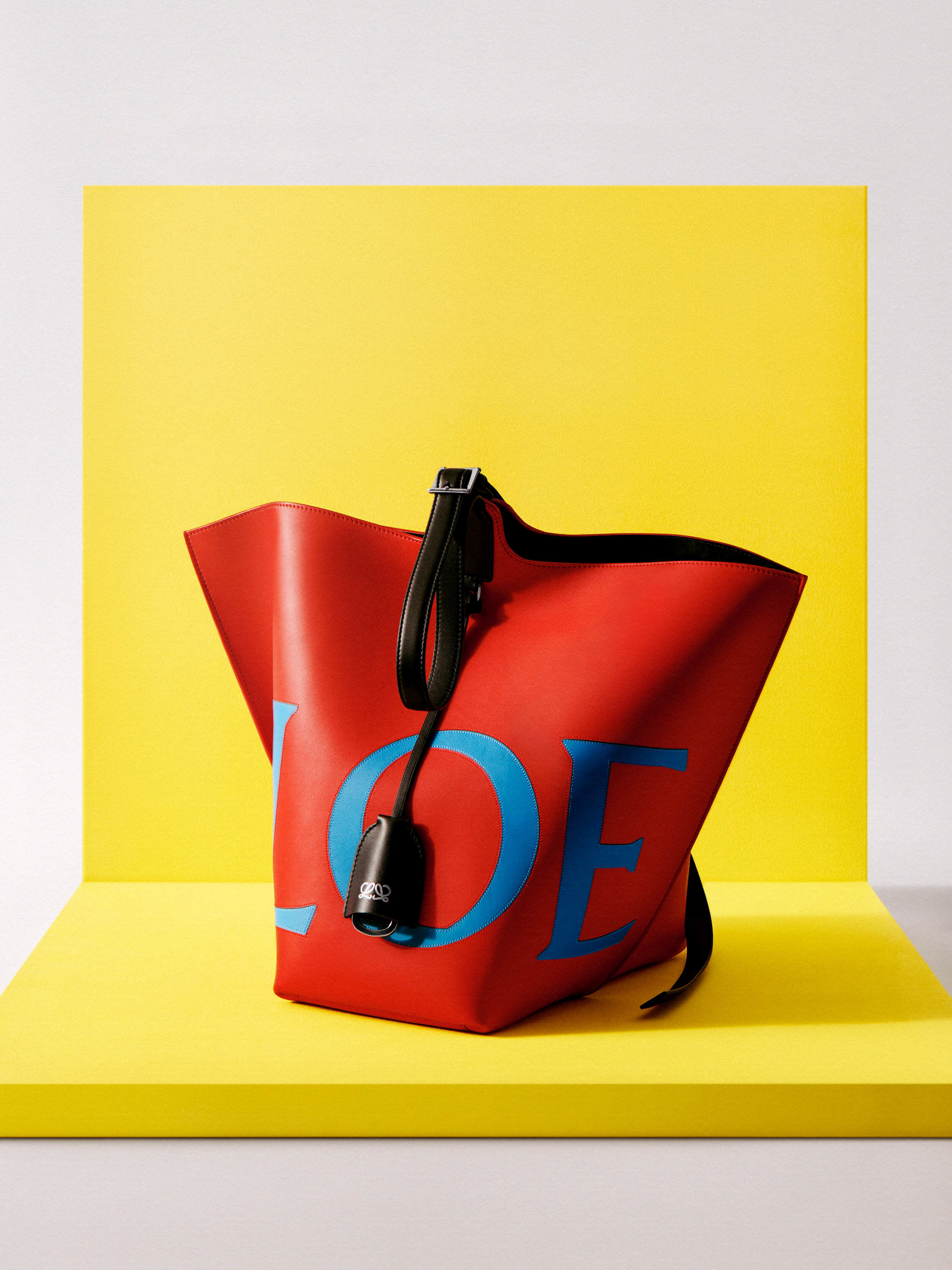 【よん】新品未使用 LOEWE 25SS ロエベ セットアップ ランウェイショー · 2024春夏 ウィメンズコレクション · ロエベ